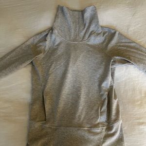 Lululemon gray sweatshirt